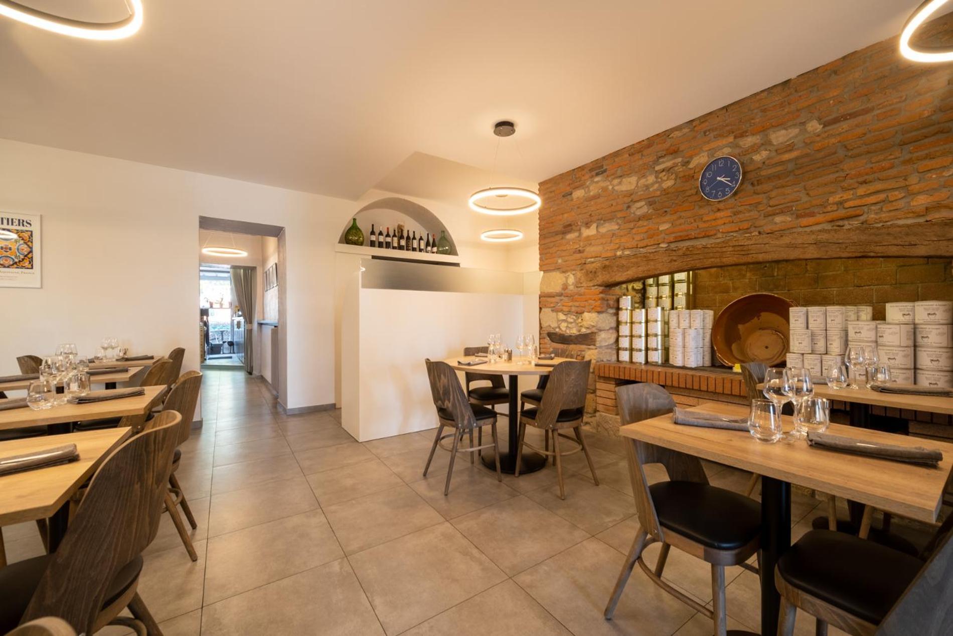 Hotel Restaurant Du Lauragais Logis De France วิลฟรองช์-เดอ-โลราเกส์ ภายนอก รูปภาพ