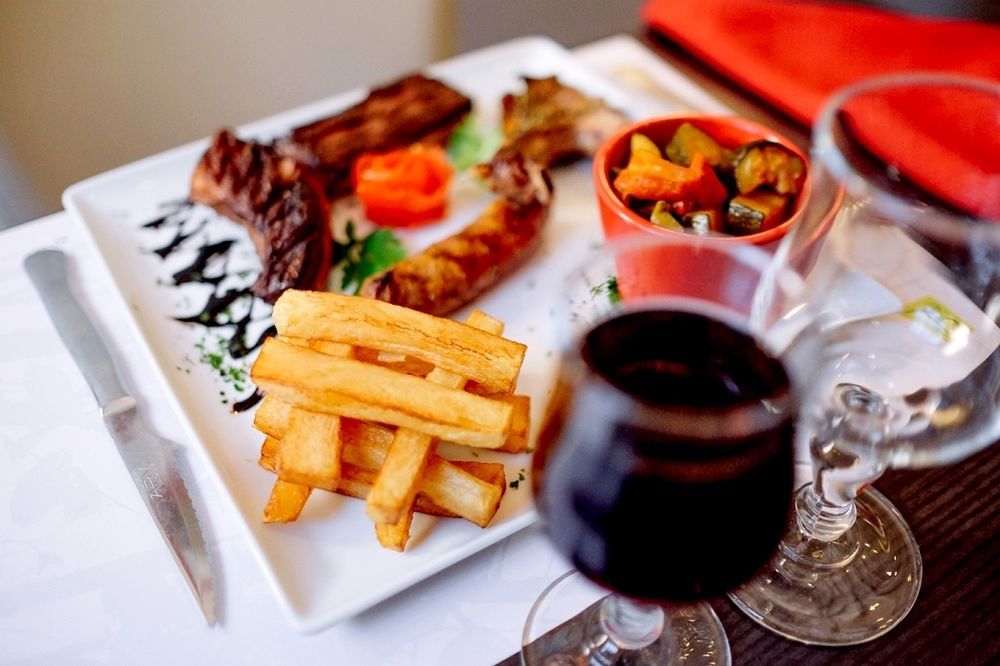 Hotel Restaurant Du Lauragais Logis De France วิลฟรองช์-เดอ-โลราเกส์ ภายนอก รูปภาพ