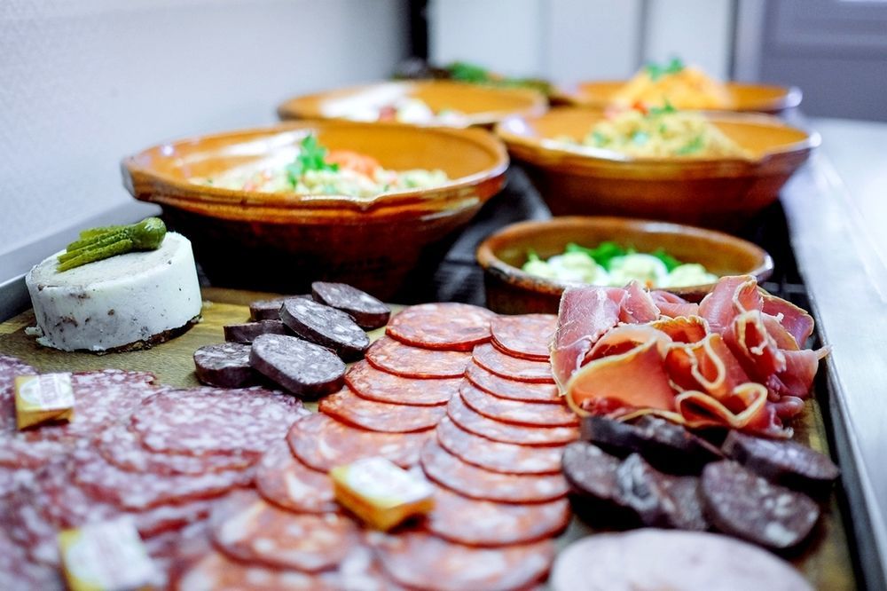 Hotel Restaurant Du Lauragais Logis De France วิลฟรองช์-เดอ-โลราเกส์ ภายนอก รูปภาพ